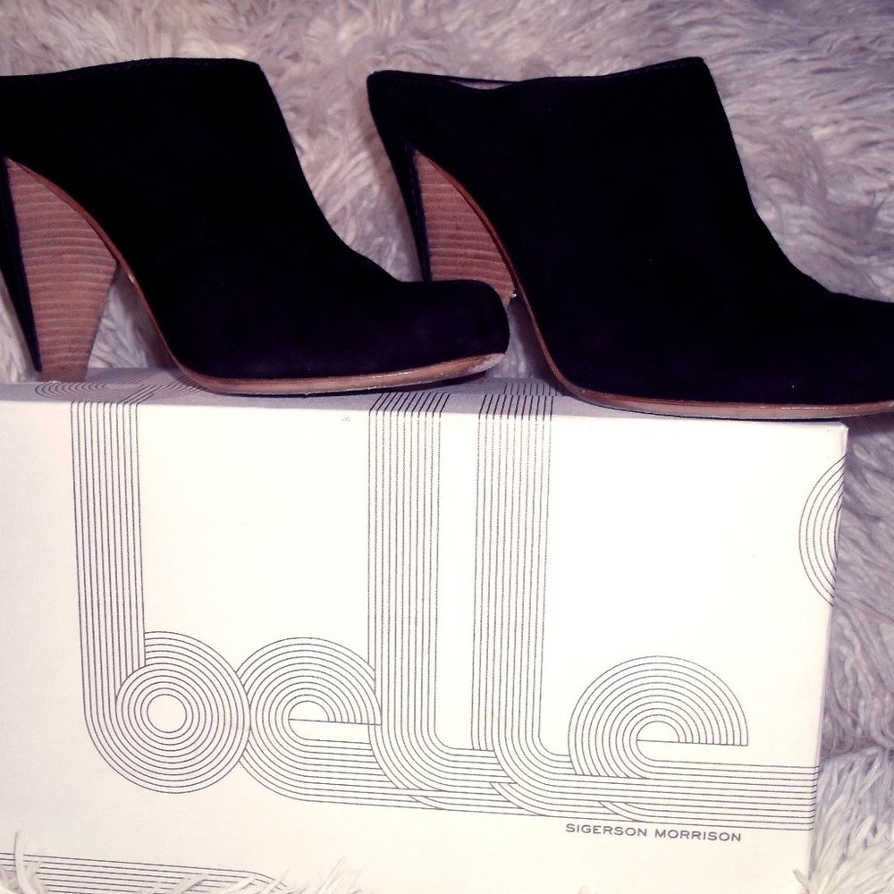 Designer Shoes...next to NEW!